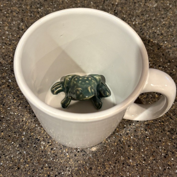 Bennington Potters Other - Vtg Bennington Potters surprise frog mug